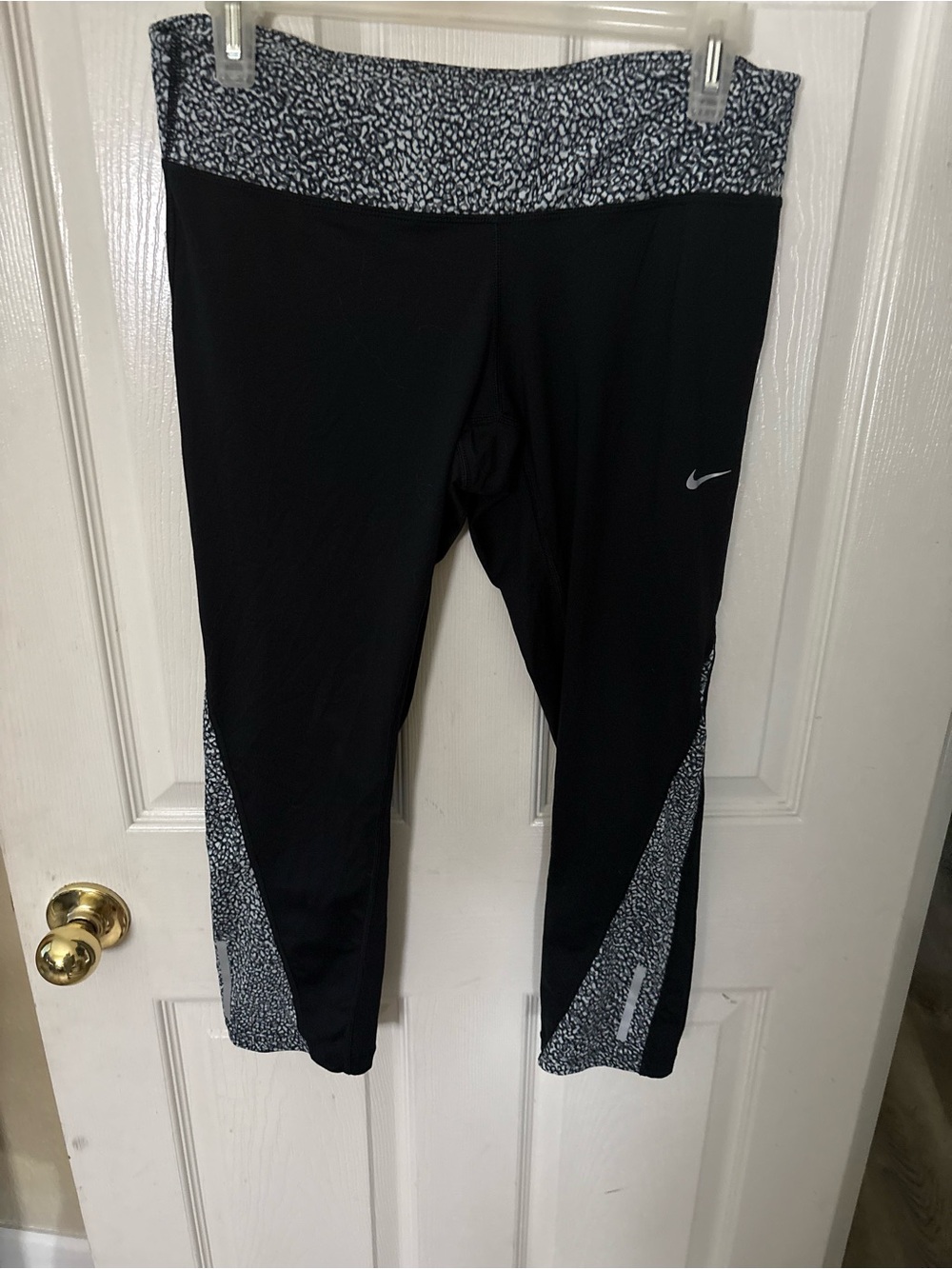 Nike Girls Black Leggings with Speckled Gray Waistband